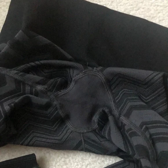 Lululemon Ebb To Street Pant in Heathered Deep Coal, Lower/Medium-Rise, Size 6 - Picture 9 of 13